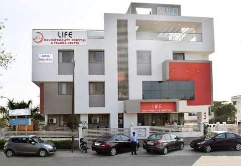 Life Hospital Building